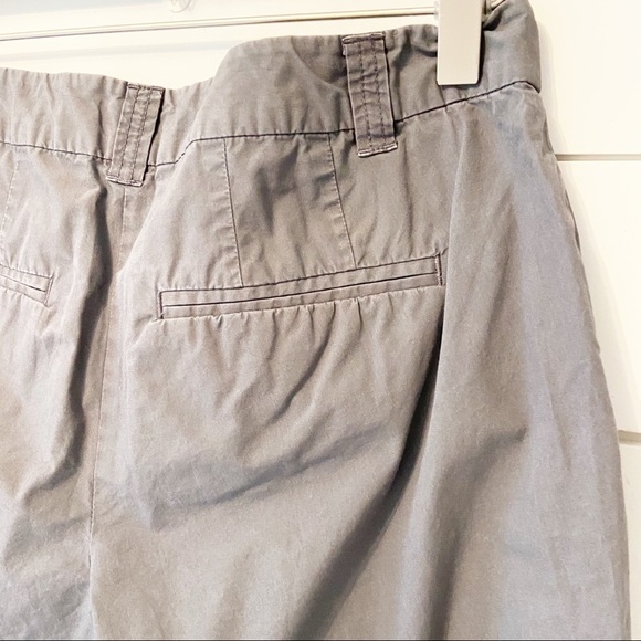 J.Crew | Gray Cotton Shorts Size 4 - Picture 4 of 7